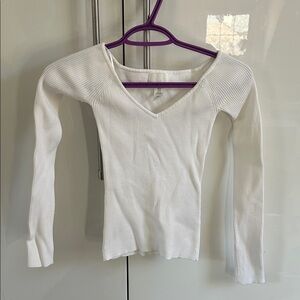 H&M White Ribbed V-Neck Women's Top